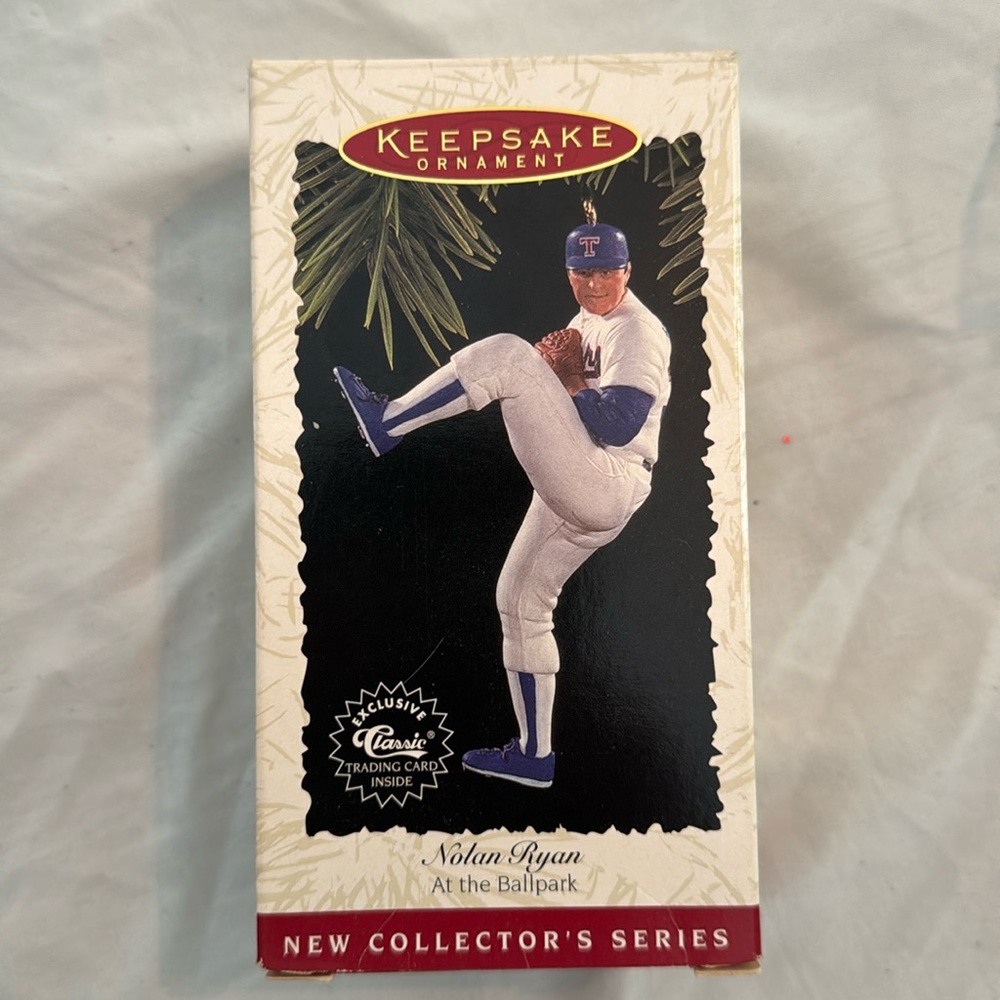 Hallmark Keepsake Ornament-1in At the Ballpark Series-Nolan Ryan